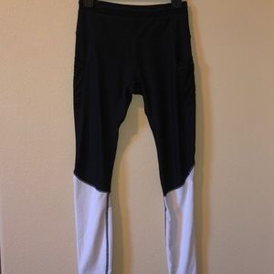 Black and white athletic leggings with pockets